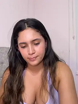 Isa_squirt1 stripchat live cam model