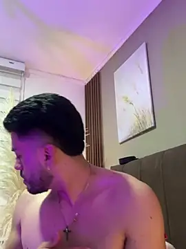 Alexander_Diazz stripchat live cam model