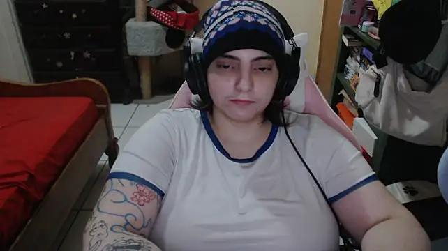 VictoriaSaintes stripchat live cam model