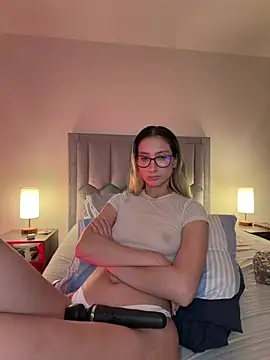 DanikRosse stripchat live cam model
