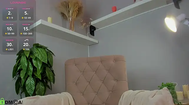 Selene-Vos stripchat live cam model