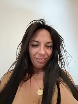 Almmaxxxx stripchat live cam model
