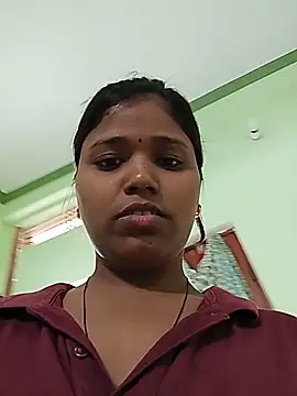 hotrinastudent stripchat live cam model