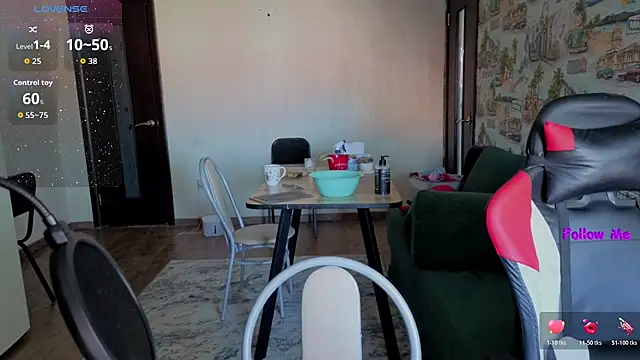 LeyylaStoone stripchat live cam model