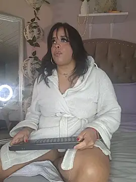 PandoraLuxury stripchat live cam model