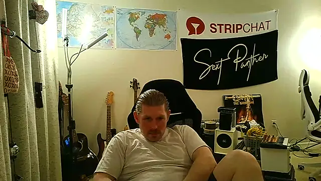 Check-Mate stripchat live cam model