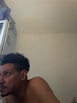 ARTANIS20 stripchat live cam model