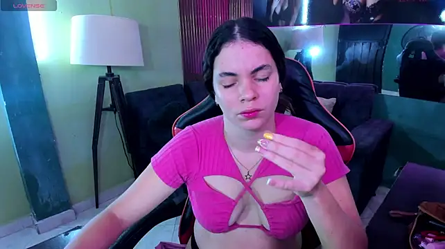 maira_tf stripchat live cam model