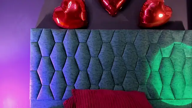 sophie_blaake stripchat live cam model