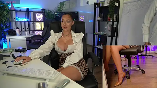 BabesGoWild stripchat live cam model