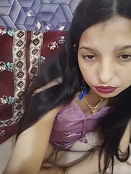 Queen_Rosyy stripchat live cam model