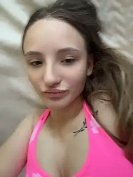 MalinkaJoy stripchat live cam model