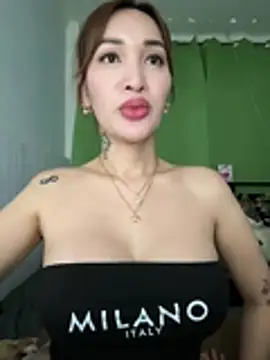 Tony_8706 stripchat live cam model