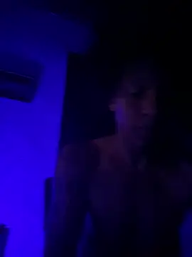 Pompero11 stripchat live cam model