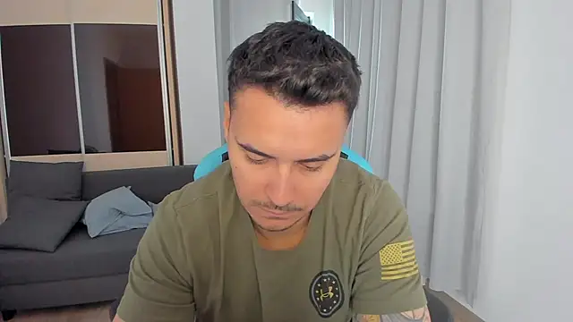 MatMalonne stripchat live cam model