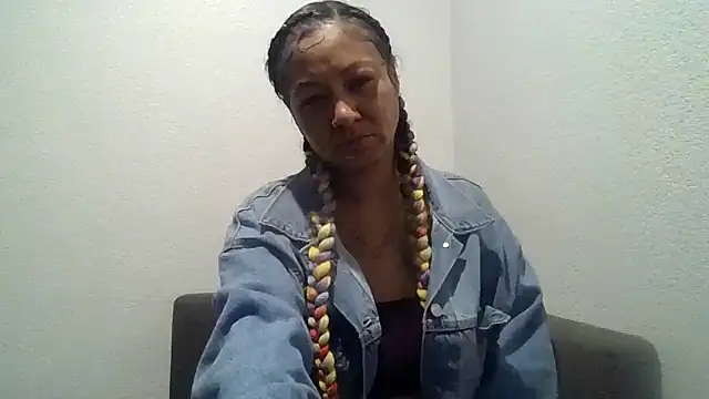 Flossee stripchat live cam model
