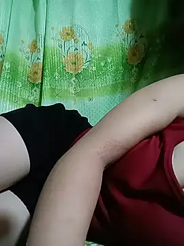 an-orphan stripchat live cam model