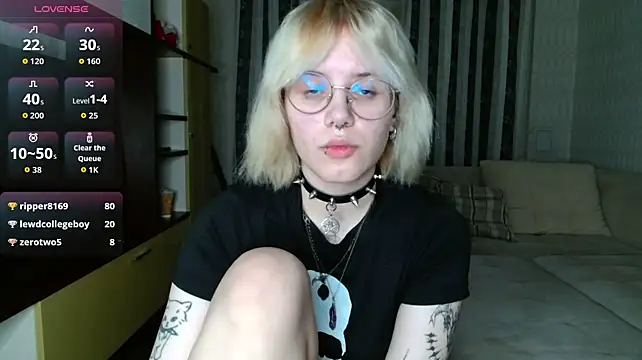 KellePourier stripchat live cam model