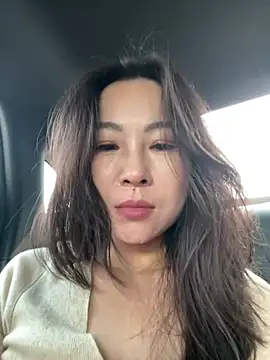 Eva10069 stripchat live cam model