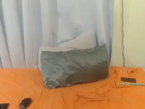 FlirtyMilf stripchat live cam model