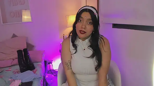 robinn_dh stripchat live cam model