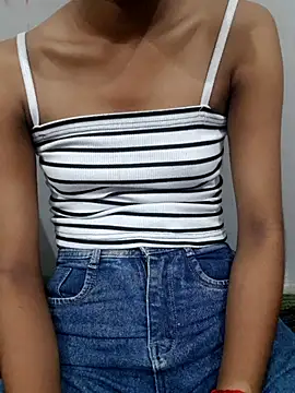 Your_Naina5 stripchat live cam model