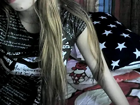 yummyliciousMOM stripchat live cam model