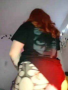 bloodsweett stripchat live cam model