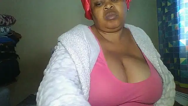 9voluptiustits stripchat live cam model