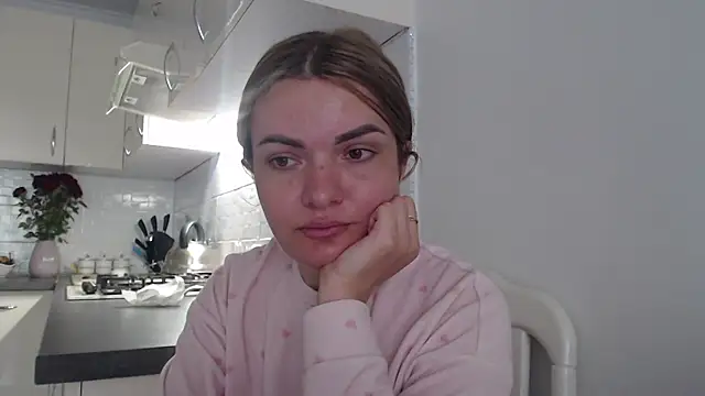 Isabelitta333 stripchat live cam model