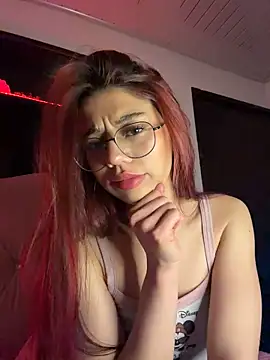 its_raquelle stripchat live cam model