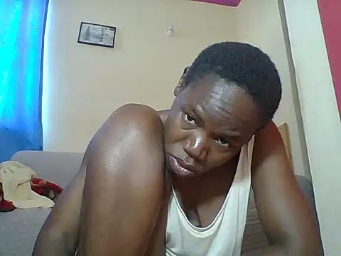 Blacksexyqueen24 stripchat live cam model
