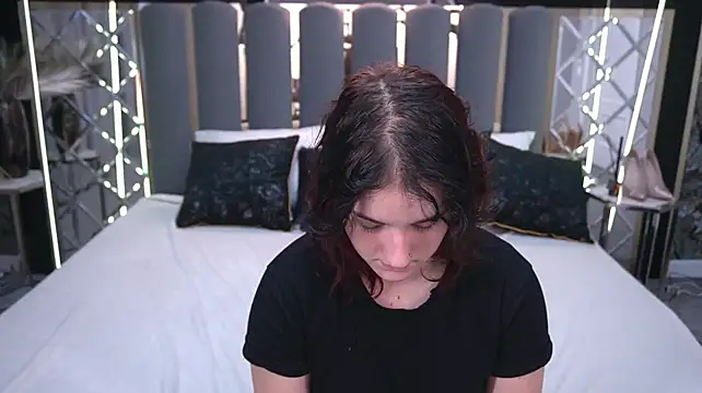 CassandraGold stripchat live cam model