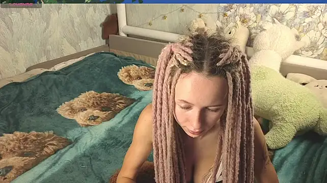 cutest_lucy stripchat live cam model