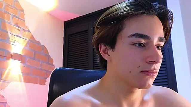Connorr_01 stripchat live cam model