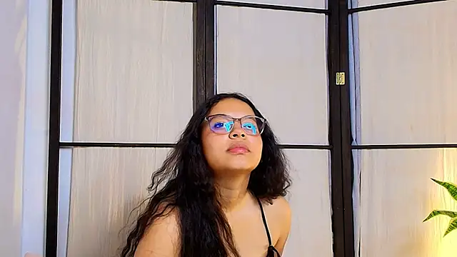 Liaanderson stripchat live cam model