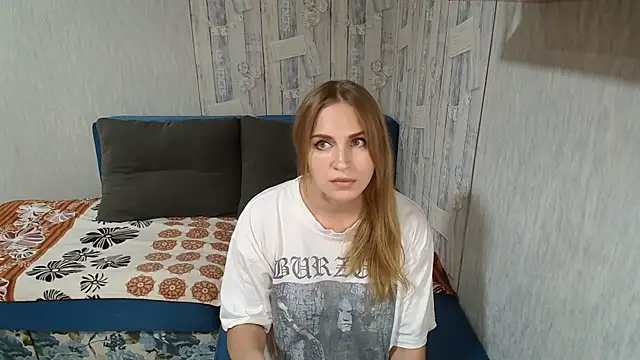 Pilly_green_ stripchat live cam model