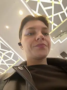 ValenciaShock stripchat live cam model
