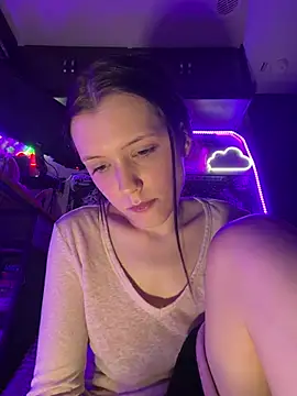 Lilactease stripchat live cam model