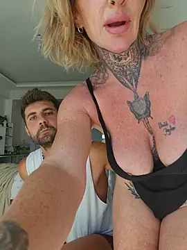 MommyBlairVIP stripchat live cam model