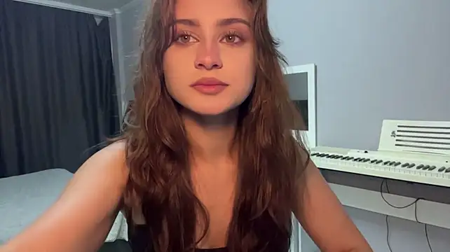 KailaGarofolo stripchat live cam model