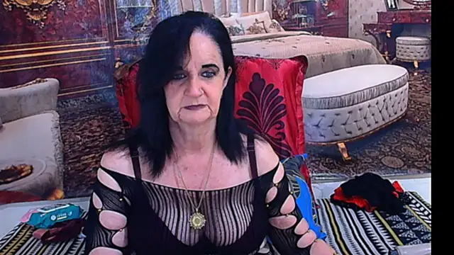 LuciousGrace stripchat live cam model