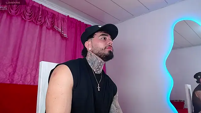 tommyblessd1 stripchat live cam model
