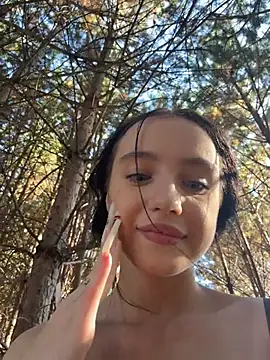 MiyaMimia stripchat live cam model