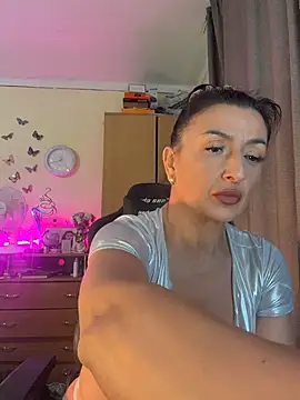Hotangel75 stripchat live cam model