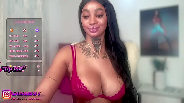 GinnaBolton stripchat live cam model