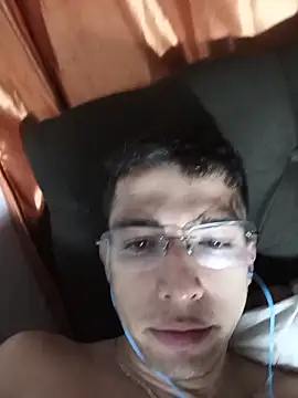 Tchutom stripchat live cam model