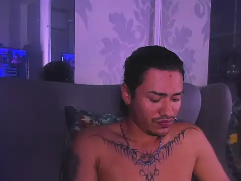 AlexDominus stripchat live cam model