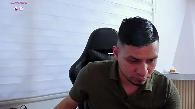 Rick_Adams stripchat live cam model