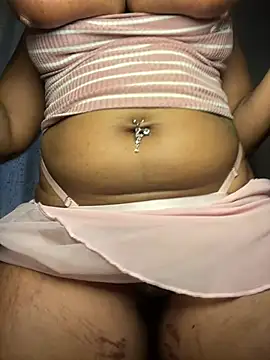Mamii_water stripchat live cam model